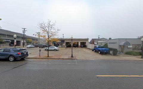 Auto Repair Shop «4th Street Auto Care Center», reviews and photos, 303 E 4th St, Royal Oak, MI 48067, USA