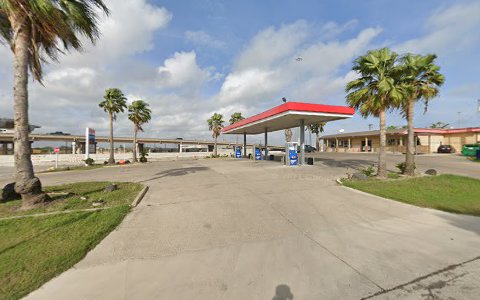 Convenience Store «Beachside Exxon Market and Liquor Store», reviews and photos, 503 Burleson St, Corpus Christi, TX 78402, USA