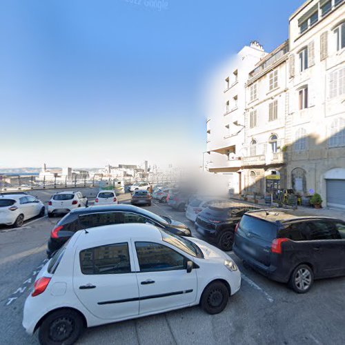 Borne de recharge de véhicules électriques Station de recharge TOTEM mobi Marseille
