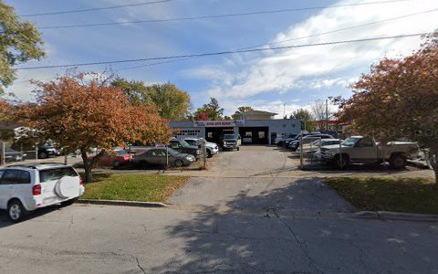 Auto Repair Shop «Reyes Auto Repair», reviews and photos, 135 Trask St, Aurora, IL 60505, USA