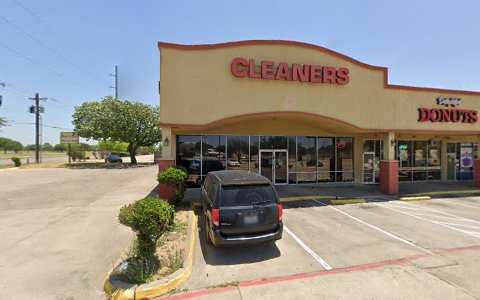 Dry Cleaner «Mountain View Cleaners», reviews and photos, 4950 W Illinois Ave # 101, Dallas, TX 75211, USA