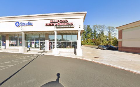 Pet Store «Woof Gang Bakery & Grooming Aberdeen», reviews and photos, 1121 NJ-34, Aberdeen Township, NJ 07747, USA