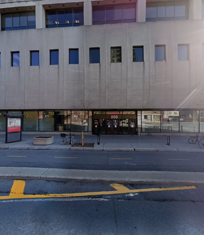 Stationnement Indigo Montreal - Place Dupuis