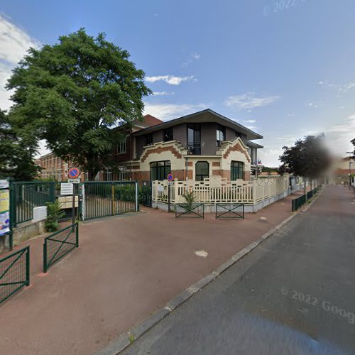 Centre aéré et de loisirs pour enfants Centre de Loisirs Jean Dame Rueil-Malmaison