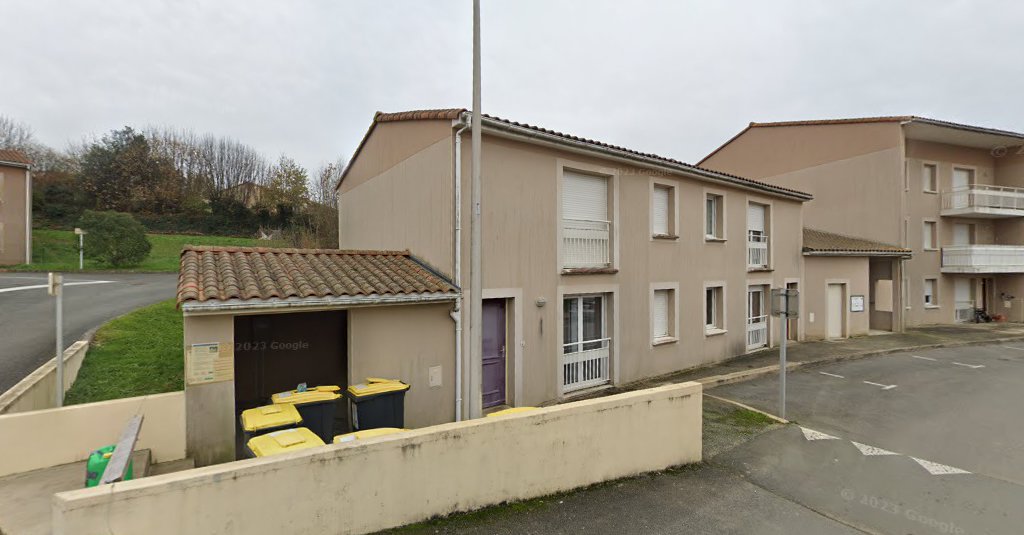 Grand appartement rez de jardin la Baliere à Pouzauges (Vendée 85)