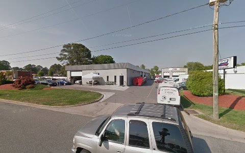Auto Body Shop «Maaco Collision Repair & Auto Painting», reviews and photos, 2207 Smith Ave, Chesapeake, VA 23320, USA