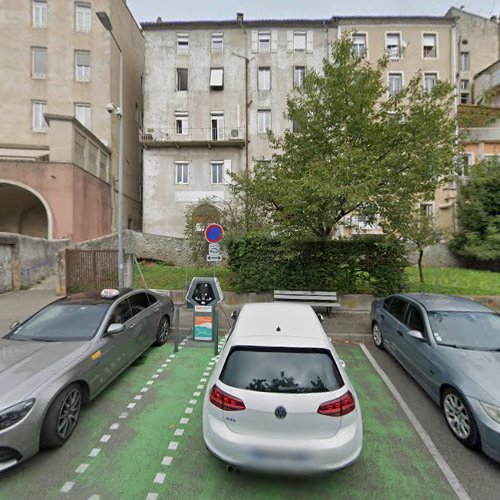 Borne de recharge de véhicules électriques Réseau eborn Station de recharge Aubenas