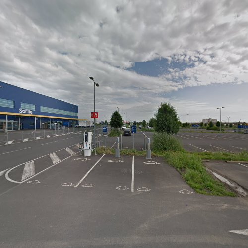 Borne de recharge de véhicules électriques IKEA Station de recharge Clermont-Ferrand