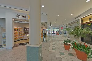 Cumberland Mall image