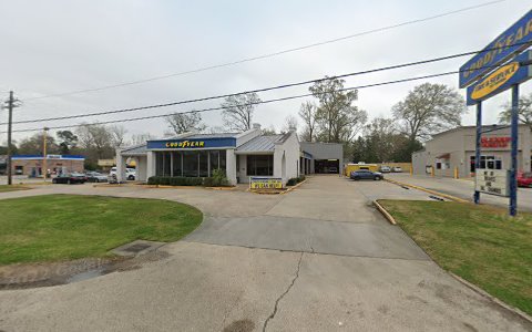 Tire Shop «Goodyear Auto Service Center», reviews and photos, 222 Lee Dr, Baton Rouge, LA 70808, USA