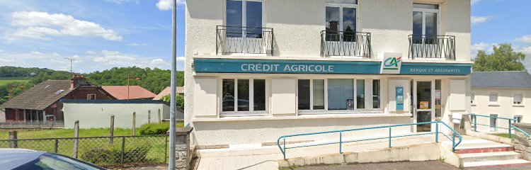 Photo du Banque Crédit Agricole Centre Ouest à Châteauneuf-la-Forêt