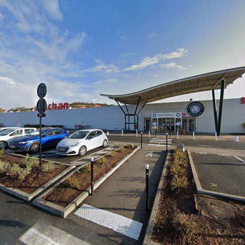 Les 3 Villes Soeurs Centre Commercial Auchan à Mers-les-Bains