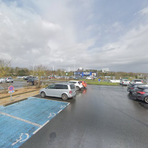 Borne de recharge de véhicules électriques Auchan Charging Station Chasseneuil-du-Poitou