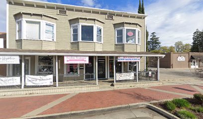 Bees four paws spa & grooming