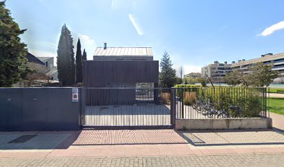 Colegio Mayor Montessori Schoolhouse - Logroño