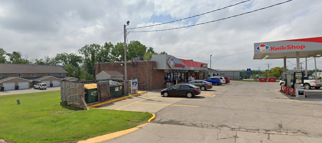 Kwik Shop, 3301 J St SW, Cedar Rapids, IA 52404, USA, 