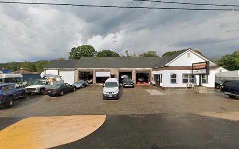 Auto Body Shop «Showroom Auto Center», reviews and photos, 55 Boston Post Rd, Willimantic, CT 06226, USA