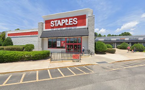 Office Supply Store «Staples», reviews and photos, 921 E Broad St, Fuquay Varina, NC 27526, USA