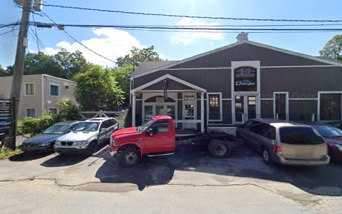 Auto Body Shop «B&B Auto Body», reviews and photos, 211 Railroad Ave, Bedford Hills, NY 10507, USA