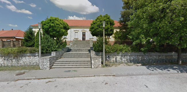 Szent Erzsébet Római Katolikus Általános Iskola - Mór