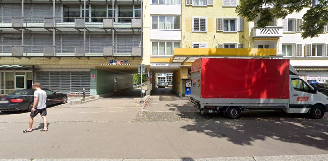 Rezensionen über Tankstelle in Zürich - Tankstelle