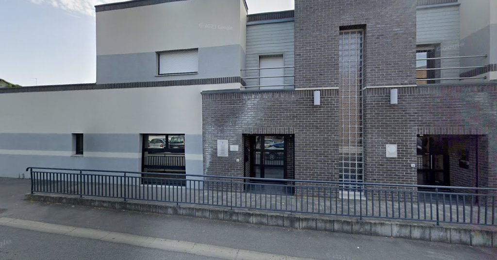 Clinique Dentaire Ghienne Lacluyse à Solesmes à Solesmes (Nord 59)