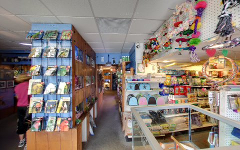 Tropical Fish Store «Royal Tropical Fish & Bird», reviews and photos, 1324 Hartrick Ave, Royal Oak, MI 48067, USA