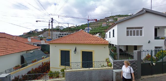 Carpintaria E Marcenaria - João & Tiago, Lda - Marceneiro