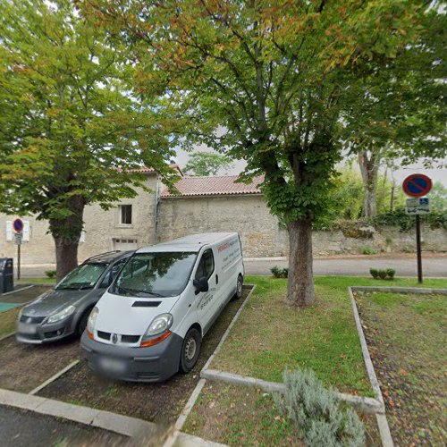Borne de recharge de véhicules électriques SDE Dordogne Charging Station Bourdeilles