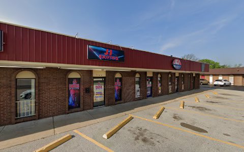 Liquor Store «Cut Rate Liquors Sales», reviews and photos, 2160 N Waterford Dr, Florissant, MO 63033, USA