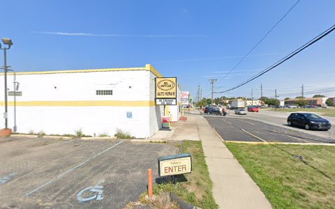 Auto Repair Shop «Mr. Muffler Auto Repair», reviews and photos, 24915 Hoover Rd, Warren, MI 48089, USA