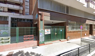 Escuela Bernat Desclot en L'Hospitalet de Llobregat
