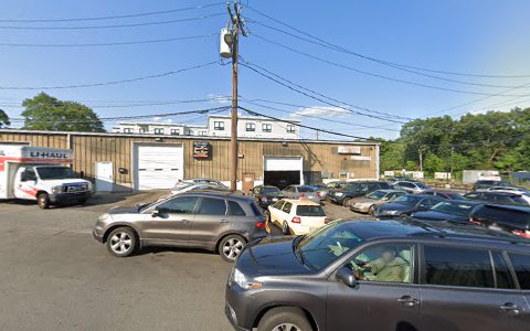 Auto Repair Shop «R and Sons Auto Repair», reviews and photos, 8 2nd New Way, Hyde Park, MA 02136, USA