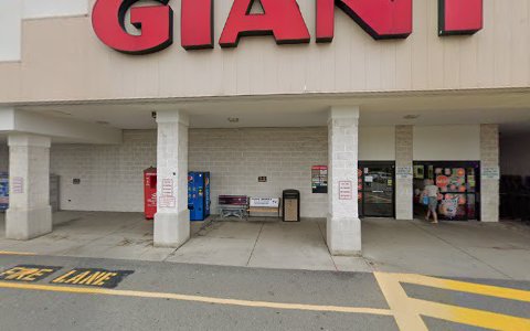 Supermarket «Giant Eagle Supermarket», reviews and photos, 2000 Penny Ln, Jeannette, PA 15644, USA