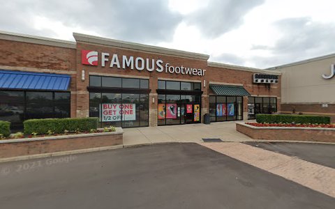 Shoe Store «Famous Footwear», reviews and photos, 310 Town Center Blvd, White Lake, MI 48386, USA