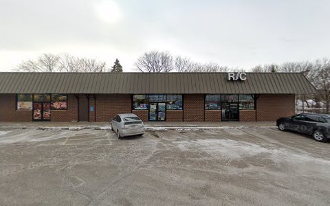 Used Car Dealer «R/C Car Kings», reviews and photos, 1307 E Hwy 13, Burnsville, MN 55337, USA