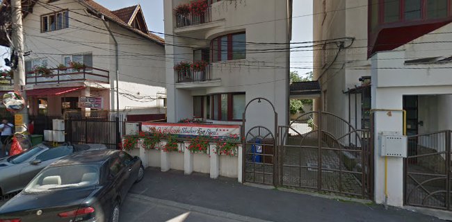 Strada Zambilelor 4, Brașov 500381, România