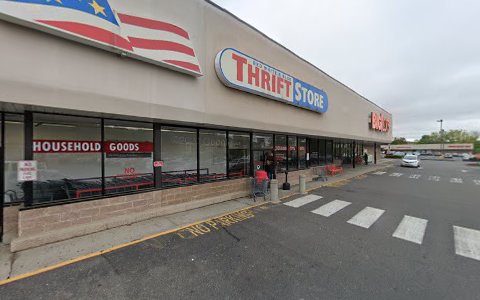 Thrift Store «Red White & Blue Thrift Store», reviews and photos, 650 Wolcott St #5, Waterbury, CT 06705, USA
