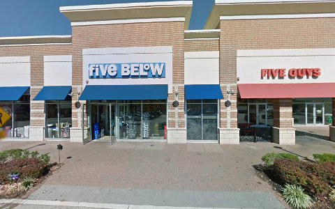 Variety Store «Five Below», reviews and photos, 309 Lancaster Ave, Wayne, PA 19087, USA