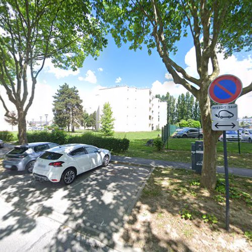 Borne de recharge de véhicules électriques Useda Charging Station Saint-Quentin