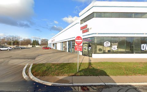 Auto Body Shop «Gerber Collision & Glass», reviews and photos, 29187 Gratiot Ave, Roseville, MI 48066, USA