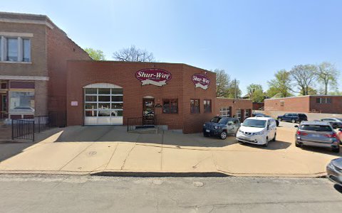 Auto Body Shop «Shur-Way Auto Body Inc», reviews and photos, 3540 Greenwood Blvd, Maplewood, MO 63143, USA