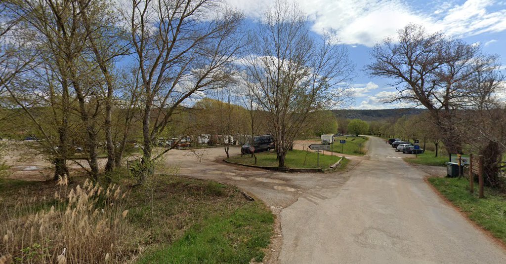 Aire gratuite camping car à Quinson (Alpes-de-Haute-Provence 04)