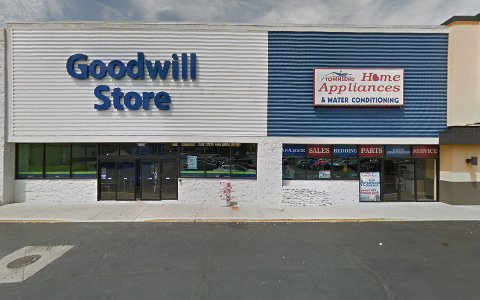 Non-Profit Organization «Goodwill Store», reviews and photos, 1719 S Memorial Dr, New Castle, IN 47362, USA