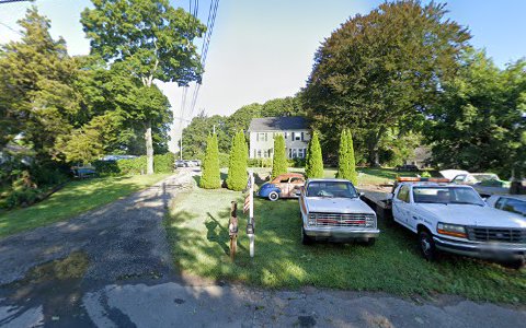 Auto Body Shop «Shoreline Collision & Restoration», reviews and photos, 18 Garnet Park Rd # B, Madison, CT 06443, USA