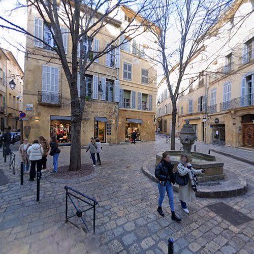 Place es Trois Ormeaux à Aix-en-Provence