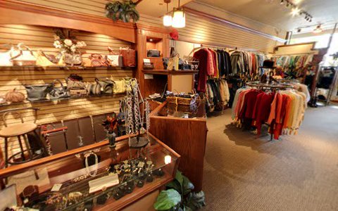 Used Clothing Store «Absolutely Fabulous», reviews and photos, 138 Park Ln, Kirkland, WA 98033, USA