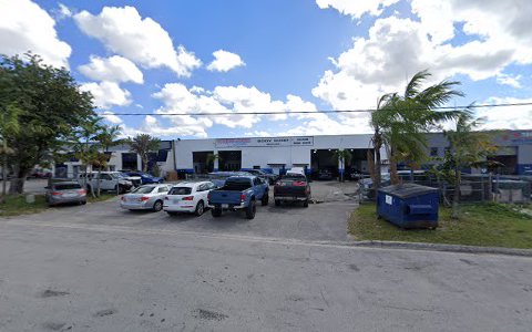 Auto Body Shop «Miami Custom Body Shop Inc», reviews and photos, 8040 NW 67th St, Miami, FL 33166, USA