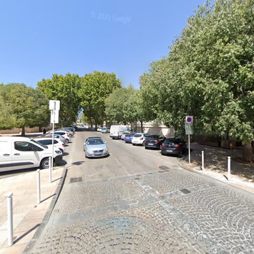 Borne de recharge de véhicules électriques Réseau Eborn Station de recharge Toulon