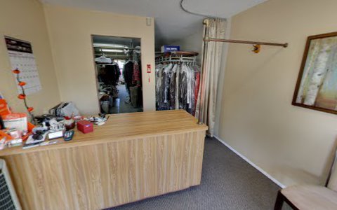 Clothing Alteration Service «Elegant Tailor And Cleaners», reviews and photos, 1130 Camino Del Mar, Del Mar, CA 92014, USA